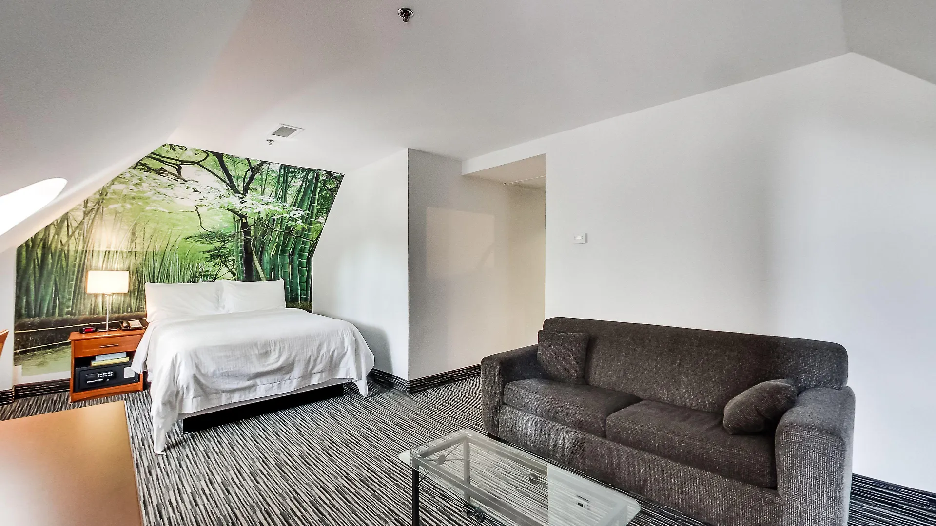 Isabella Hotel & Suites Toronto Canadá