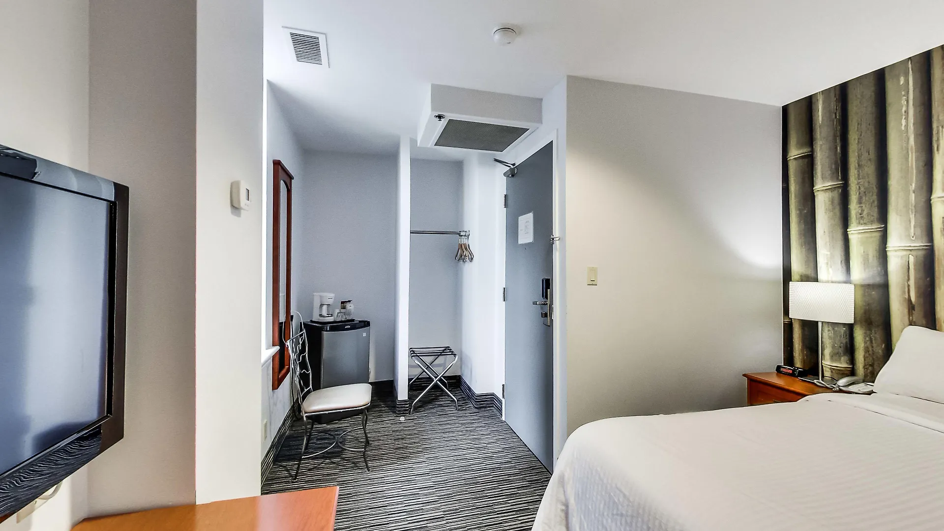 Isabella Hotel & Suites Toronto