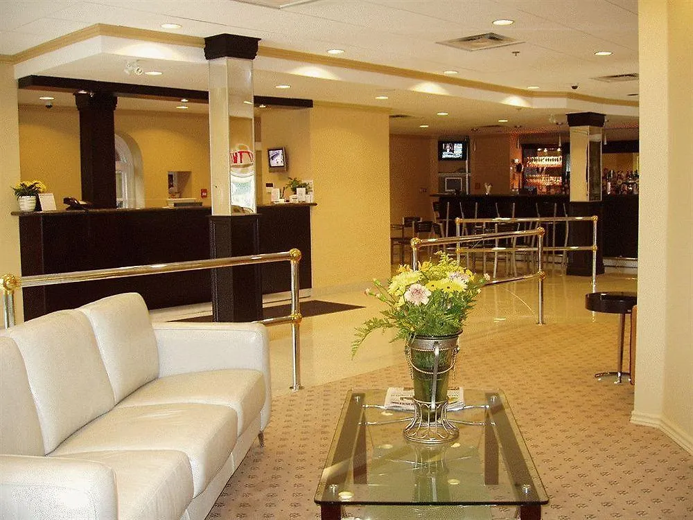 Isabella Hotel & Suites Toronto 2*,  Canadá