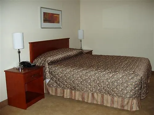 Isabella Hotel & Suites Toronto