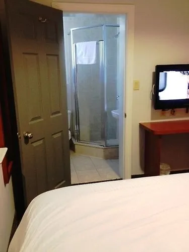 Isabella Hotel & Suites Toronto