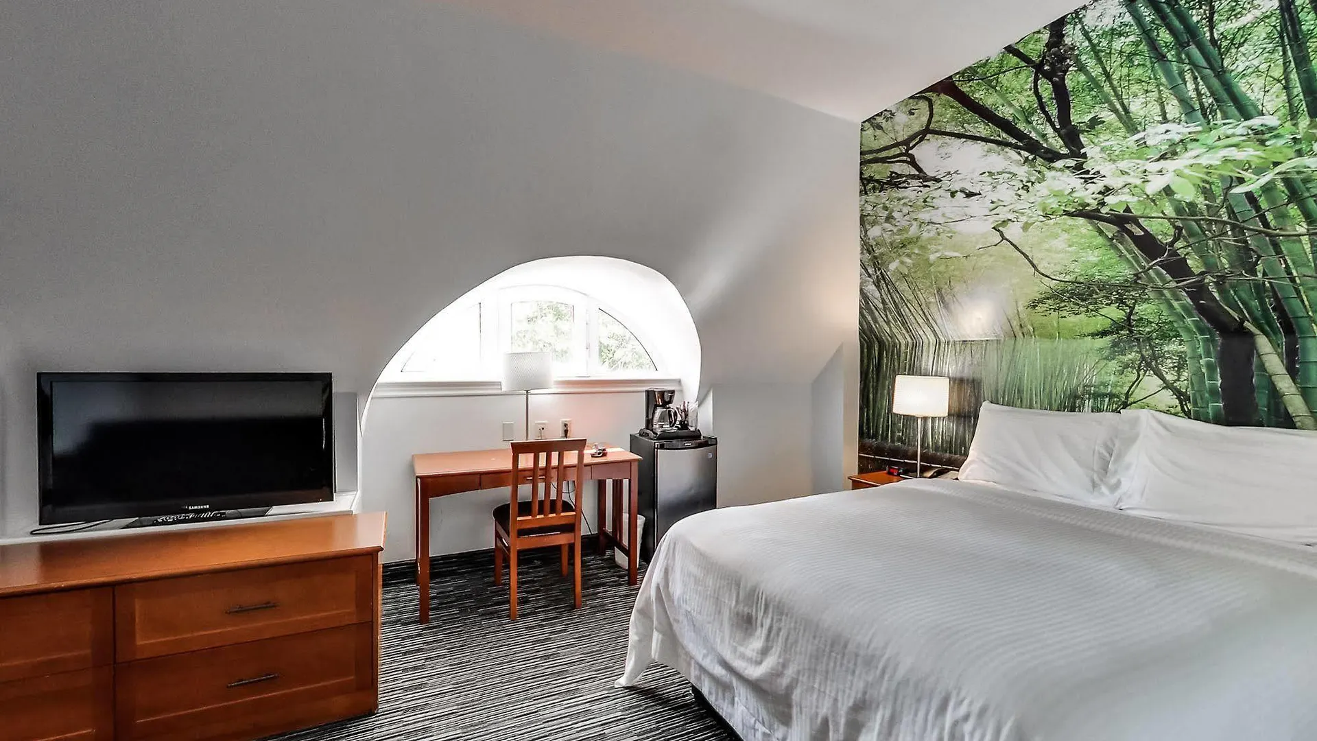 **  Isabella Hotel & Suites Toronto Canadá