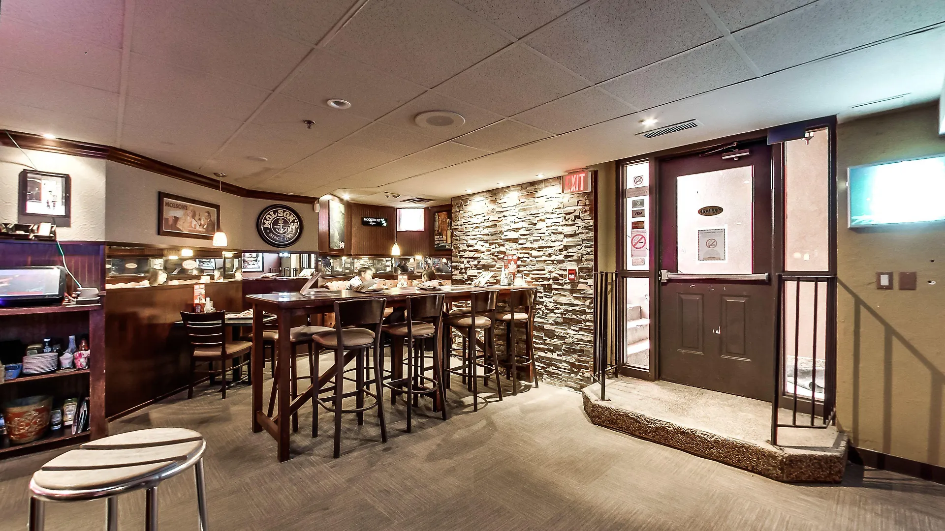 **  Isabella Hotel & Suites トロント カナダ